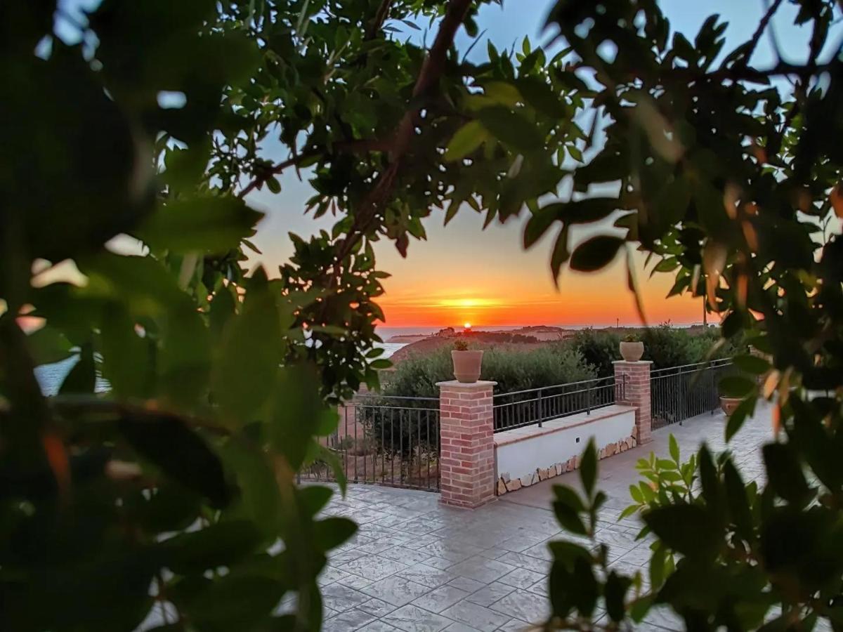Villa Il Casale di Bovo Marina Montallegro Esterno foto