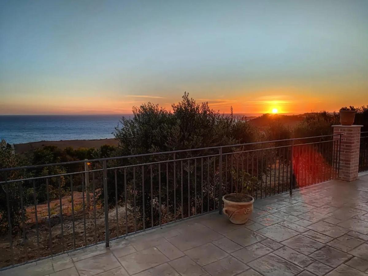 Villa Il Casale di Bovo Marina Montallegro Esterno foto