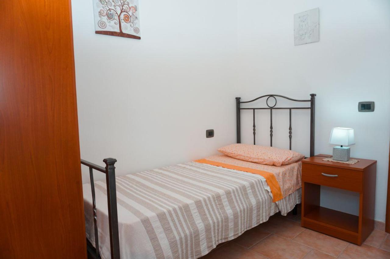 Villa Il Casale di Bovo Marina Montallegro Camera foto